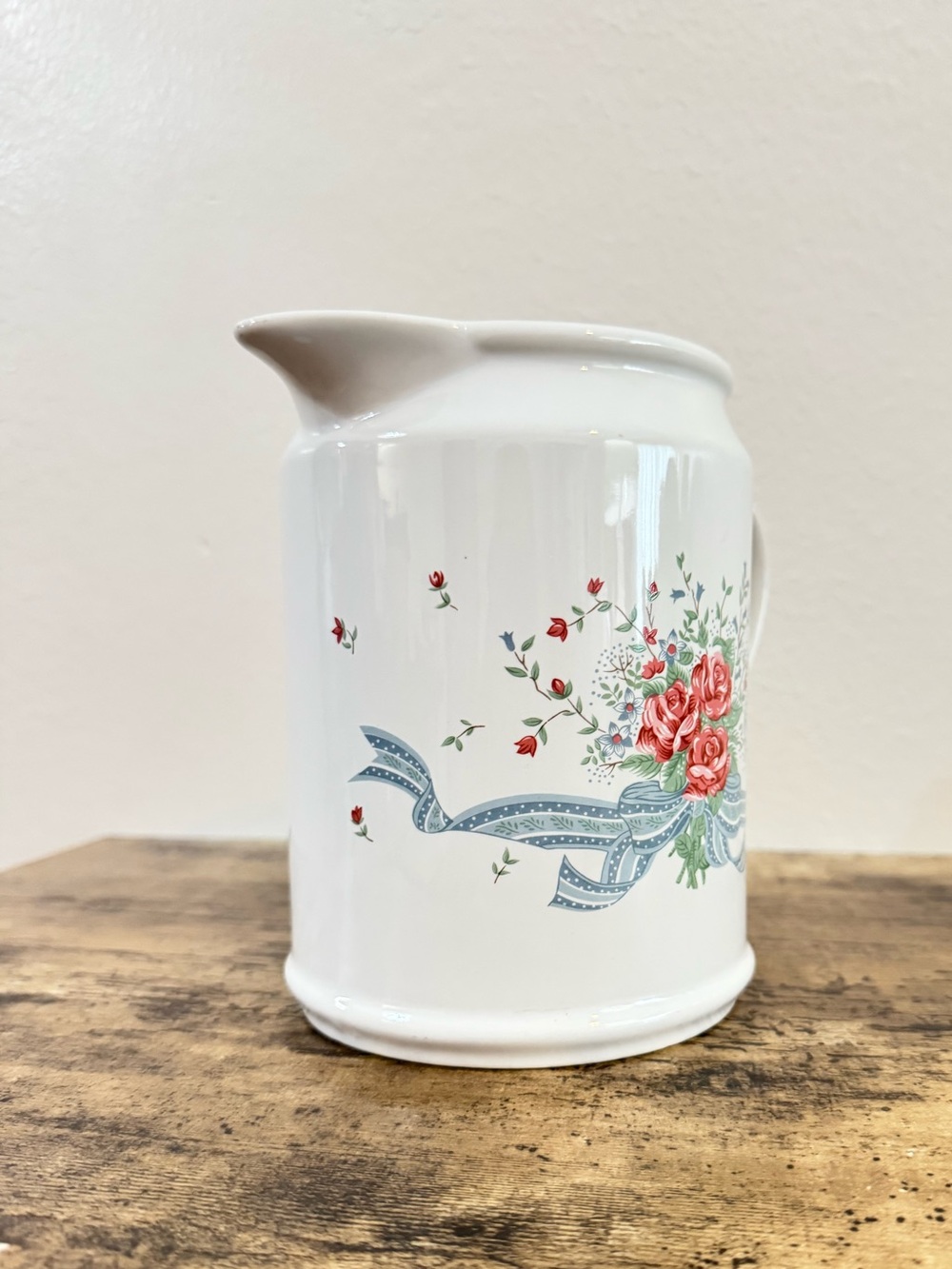 White Ceramic Floral Pitcher | Red Roses Blue Ribbon - Picture 7 of 12